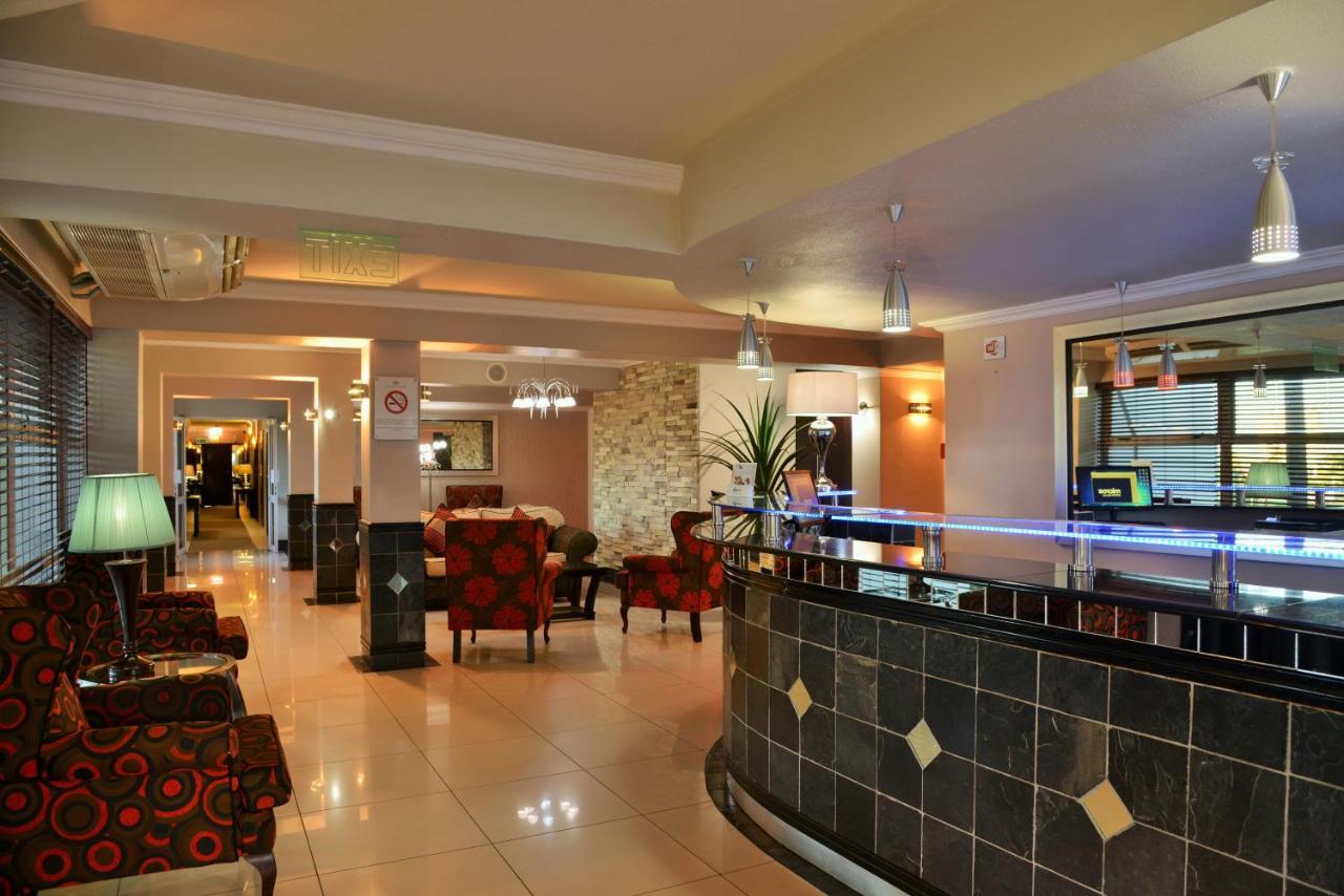 Bon Hotel Empangeni Exteriör bild