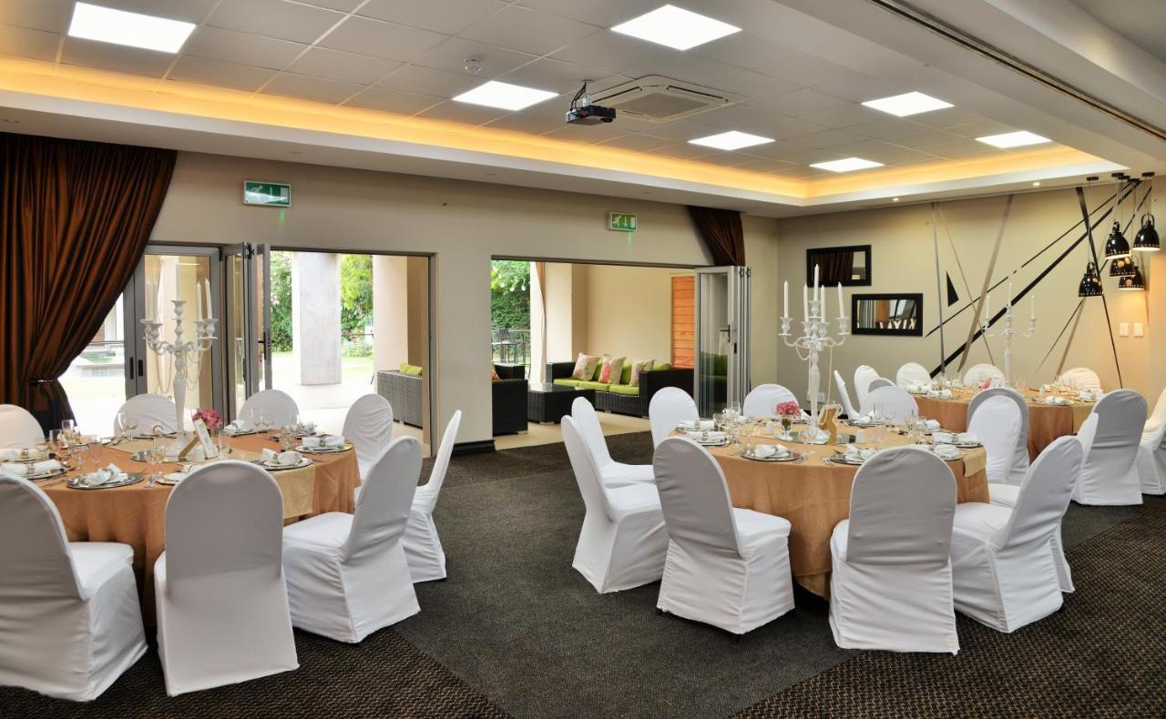 Bon Hotel Empangeni Exteriör bild