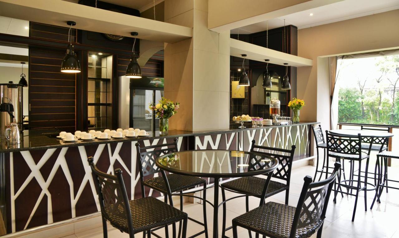 Bon Hotel Empangeni Exteriör bild